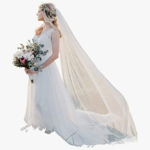 Bride’s veil Perfect A beautiful veil that Gives an effect of a princess from a magical fairytale