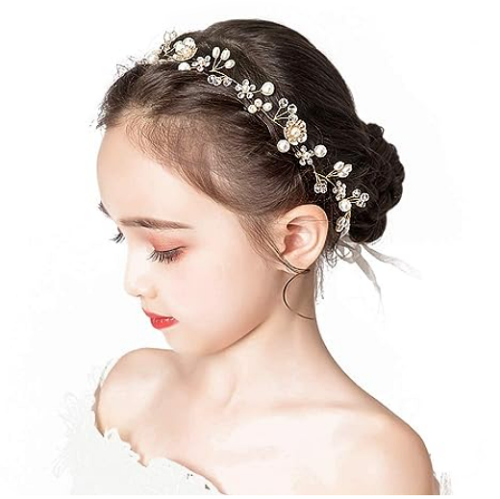 Flower girl pearl headband A charming tiara with flowers in...