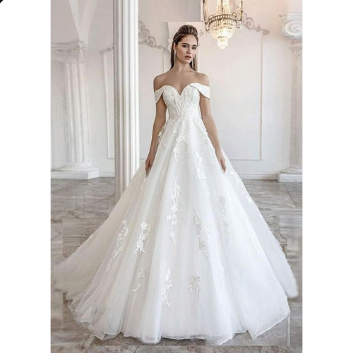 Off shoulder wedding dresses lace Straight from the Royal Palace a gown of real princesses that combines strapless with short sleeves revealing shoulders
