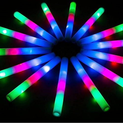 Foam sticks with lights A huge package of 28 100 LED foam sticks in colorful and fun colors with 3 lighting modes
