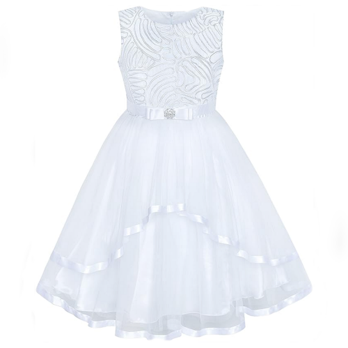 Flower girl dress embroidered in a spectacular style that includes an embroidered top, a satin belt and a breathtaking skirt – Sizes 4-12